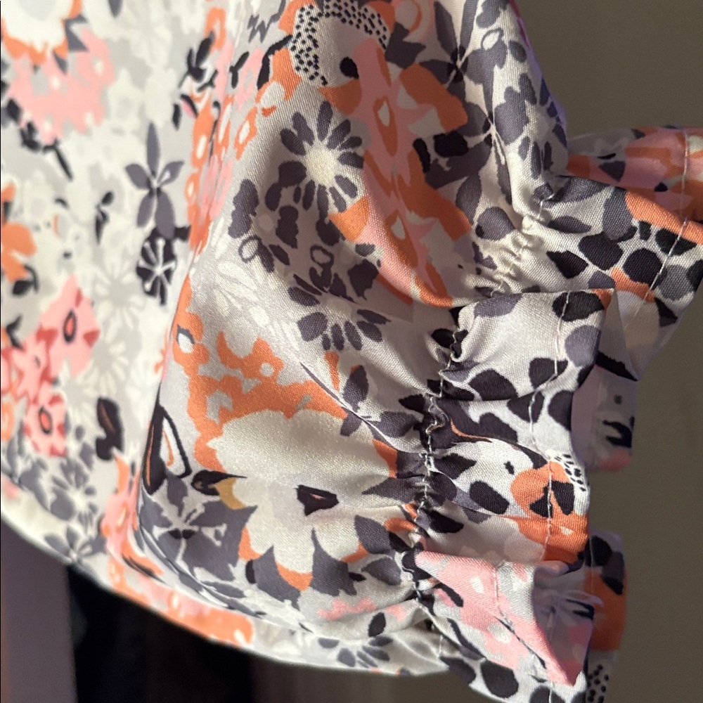 Floral peasant dress with ruffle sleeves - Picture 5 of 9